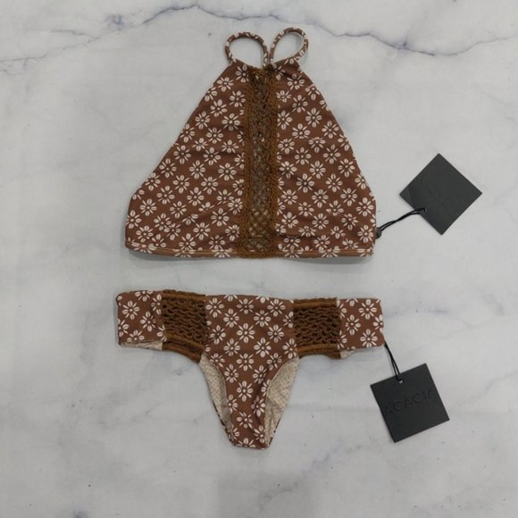 Acacia Daisy Block Bikini Set - Picture 2 of 9